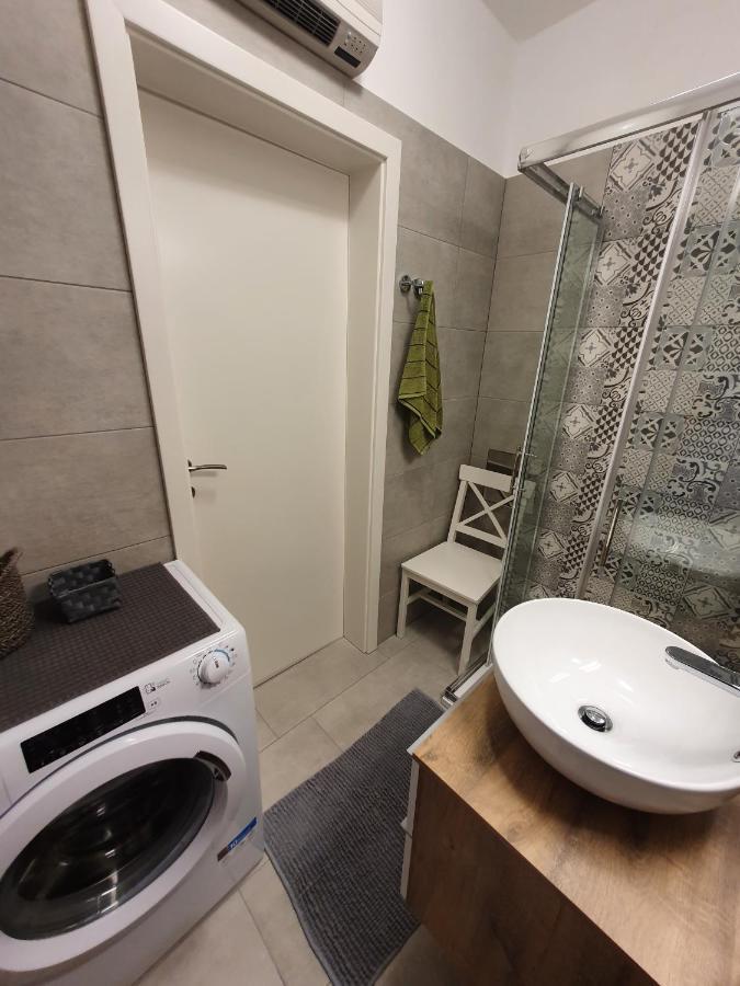 Ferienwohnung Studio Apartman Fredi Opatija Exterior foto